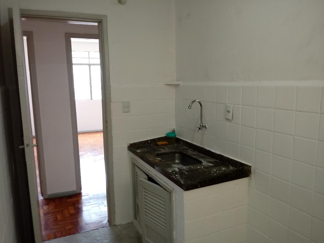 Apartamento para alugar com 2 quartos, 60m² - Foto 13