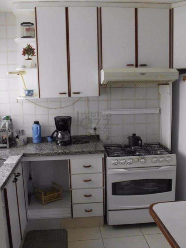 Apartamento à venda com 3 quartos, 79m² - Foto 5