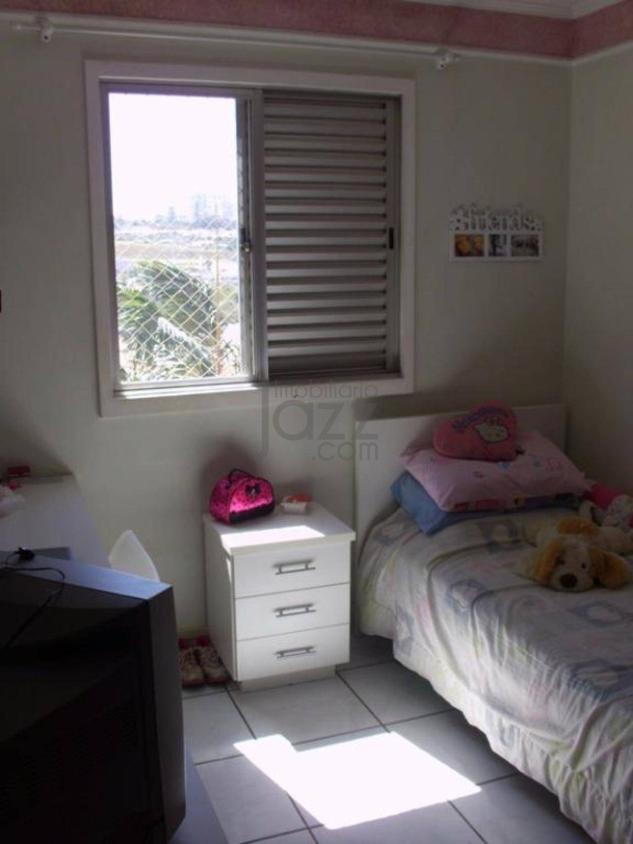 Apartamento à venda com 3 quartos, 79m² - Foto 11