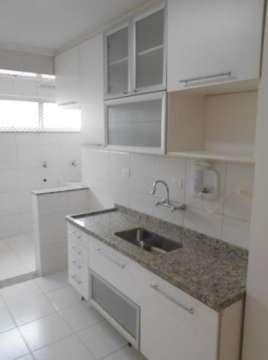 Apartamento para alugar com 2 quartos, 68m² - Foto 8