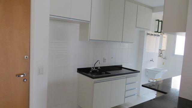 Apartamento para alugar com 2 quartos, 66m² - Foto 14