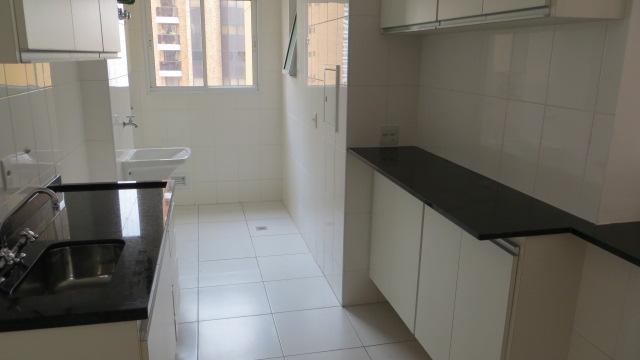 Apartamento para alugar com 2 quartos, 66m² - Foto 15