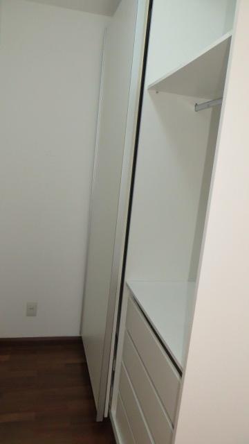 Apartamento para alugar com 2 quartos, 66m² - Foto 7