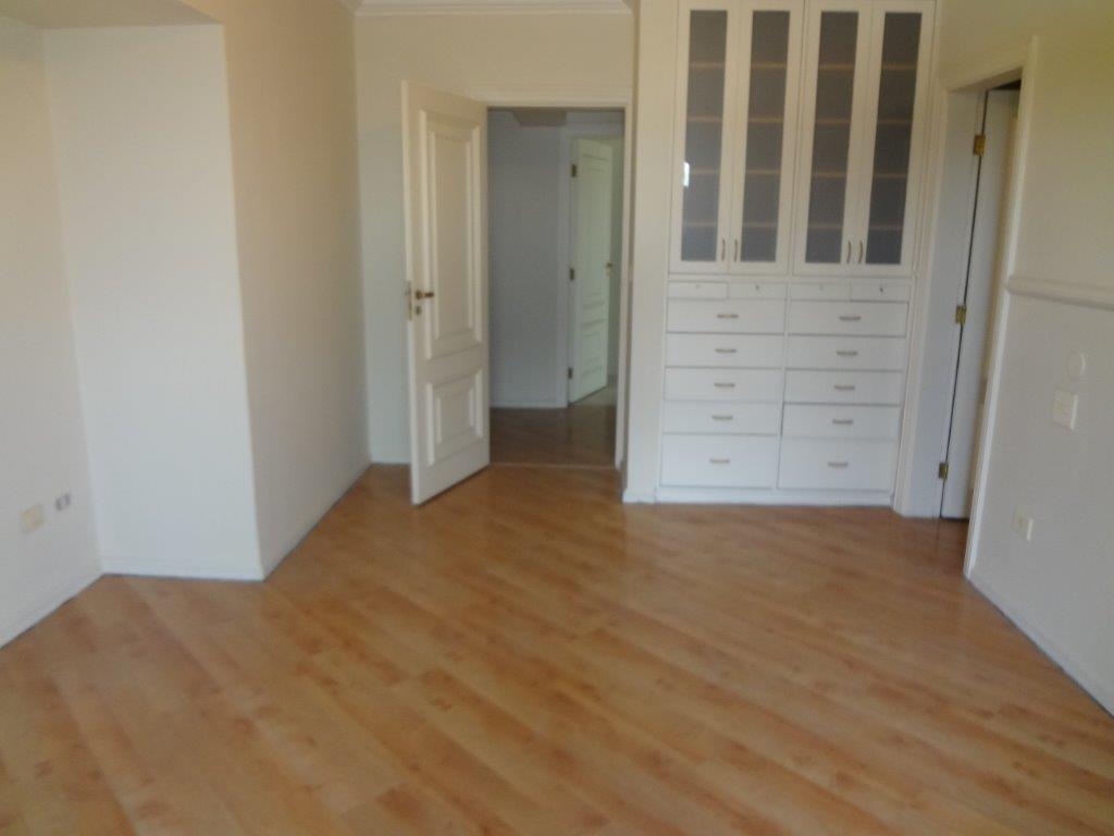 Apartamento para alugar com 3 quartos, 306m² - Foto 11