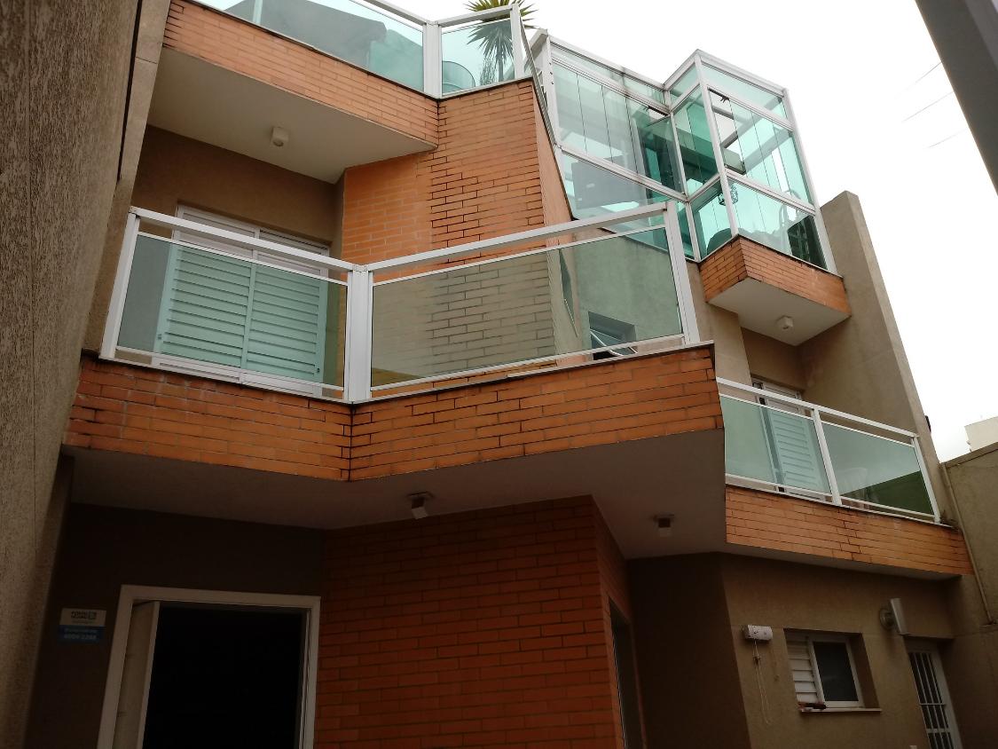 Sobrado à venda com 2 quartos, 240m² - Foto 1