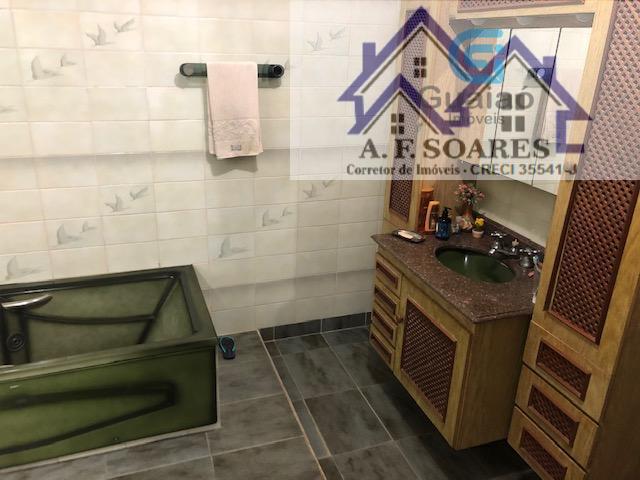 Casa para alugar com 3 quartos, 200m² - Foto 18