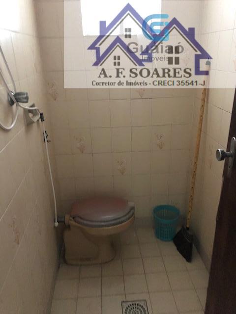 Casa para alugar com 3 quartos, 200m² - Foto 11