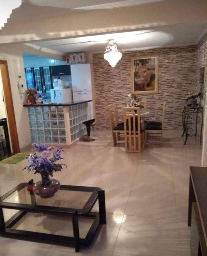 Casa para alugar com 2 quartos, 304m² - Foto 2