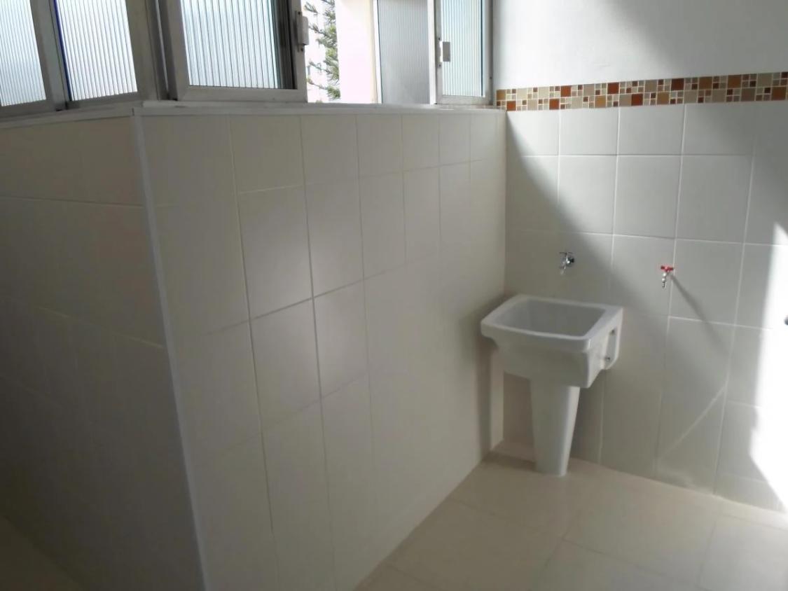 Apartamento para alugar com 3 quartos, 84m² - Foto 6