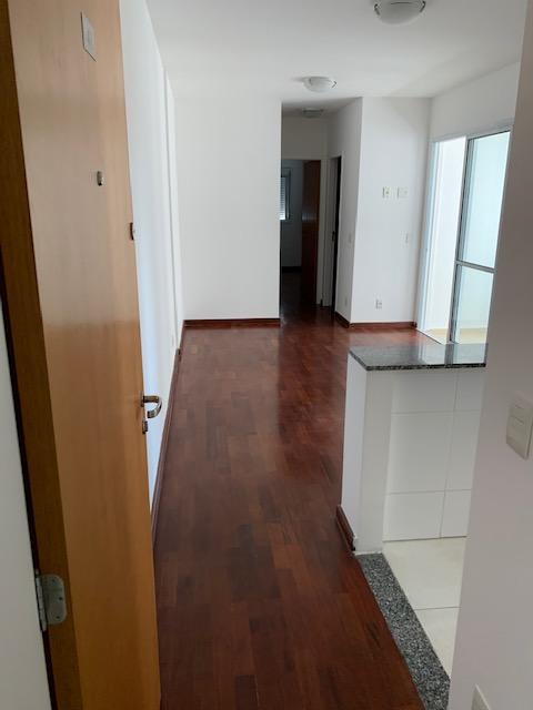Apartamento para alugar com 2 quartos, 56m² - Foto 4