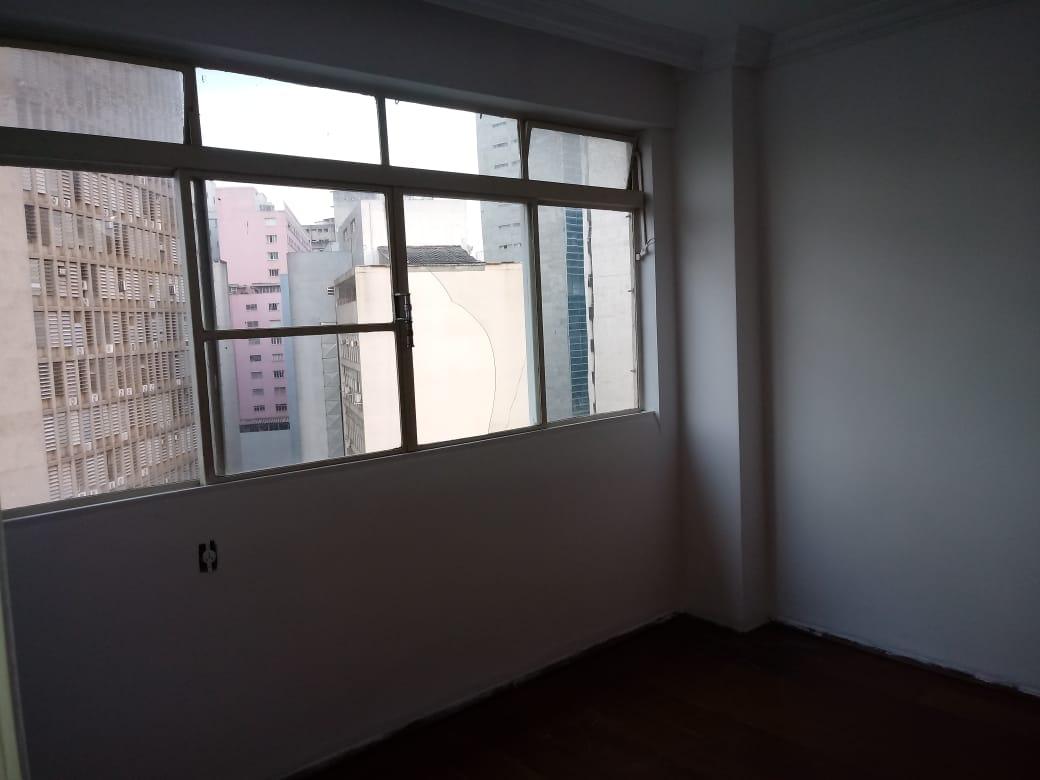 Apartamento à venda com 1 quarto, 40m² - Foto 4