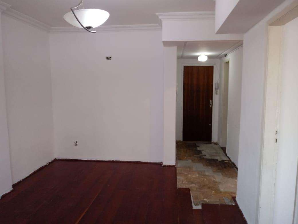 Apartamento à venda com 1 quarto, 40m² - Foto 9