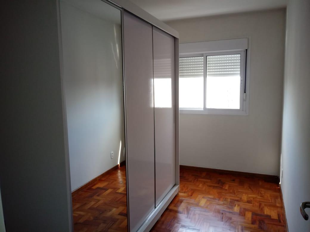 Apartamento para alugar com 3 quartos, 83m² - Foto 11