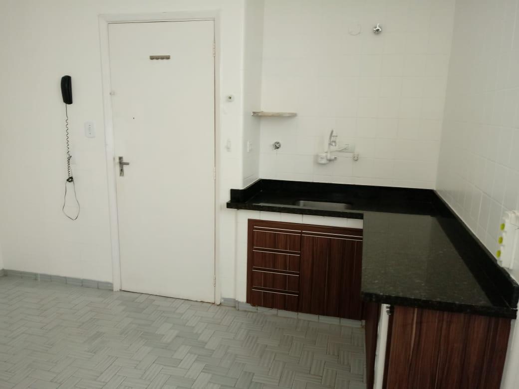 Apartamento para alugar com 3 quartos, 83m² - Foto 15