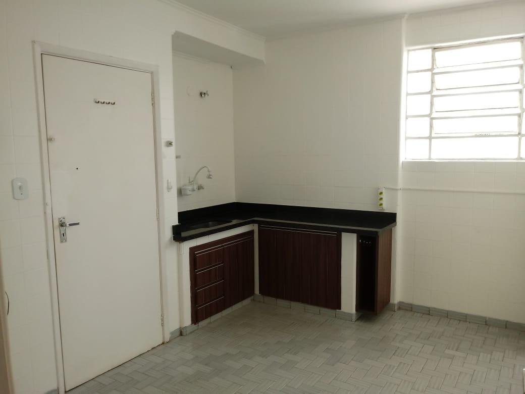 Apartamento para alugar com 3 quartos, 83m² - Foto 13