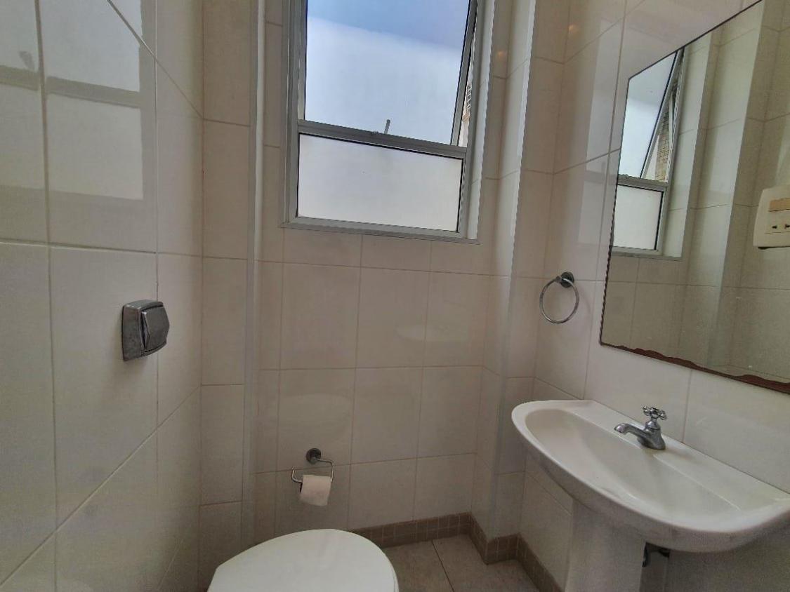 Apartamento para alugar com 3 quartos, 220m² - Foto 28