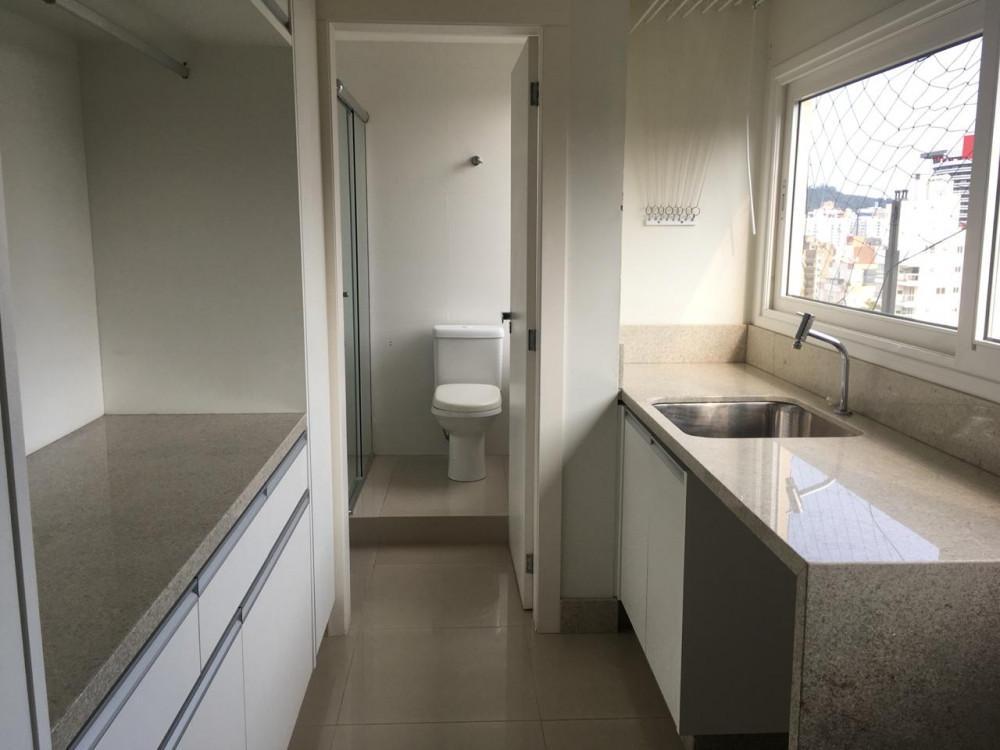 Apartamento à venda com 3 quartos, 432m² - Foto 23