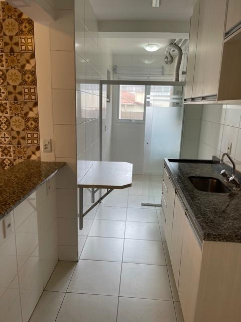 Apartamento para alugar com 2 quartos, 72m² - Foto 13