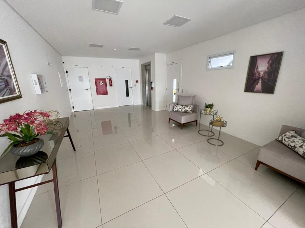 Apartamento à venda com 3 quartos, 136m² - Foto 4