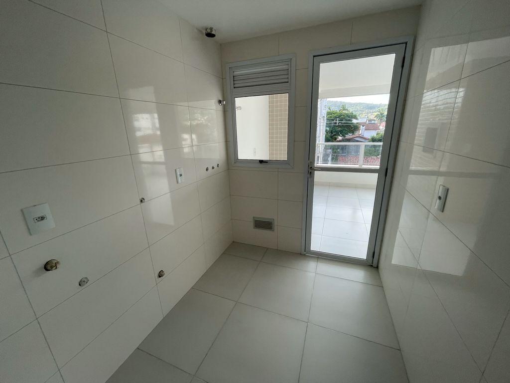 Apartamento à venda com 3 quartos, 136m² - Foto 11