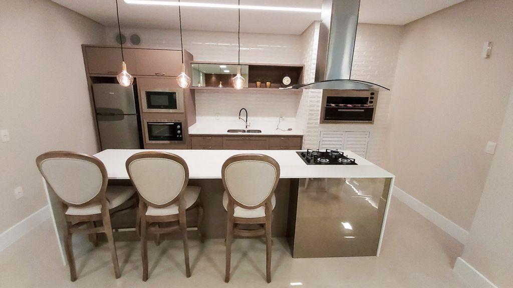 Apartamento à venda com 4 quartos, 223m² - Foto 7