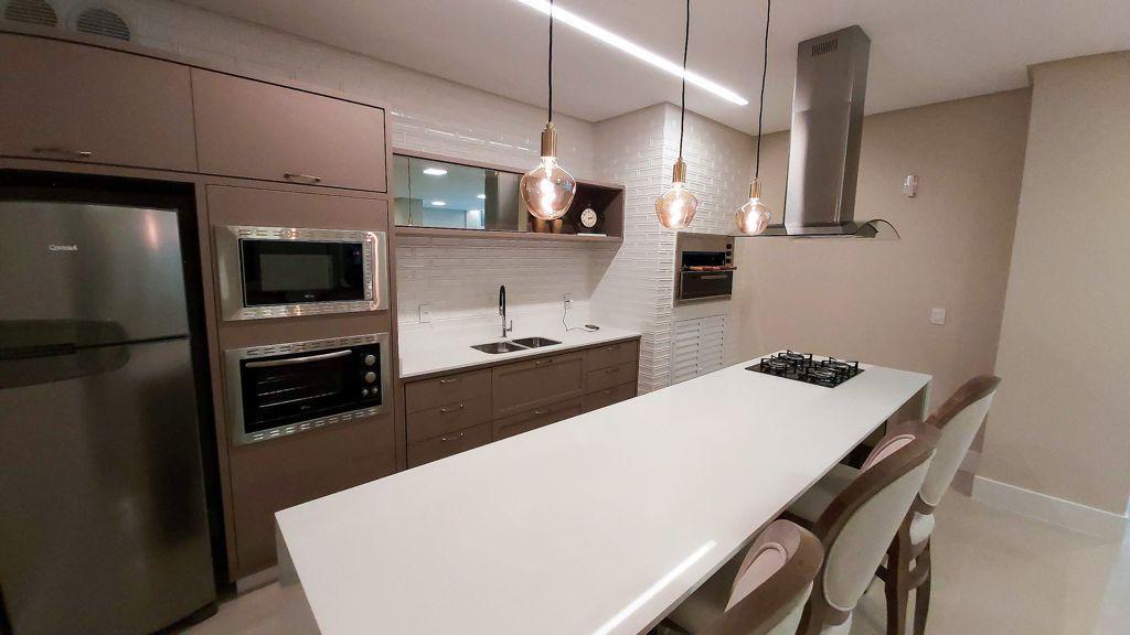 Apartamento à venda com 4 quartos, 223m² - Foto 8