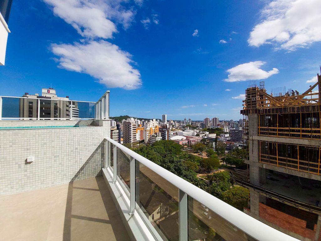 Apartamento à venda com 4 quartos, 223m² - Foto 4