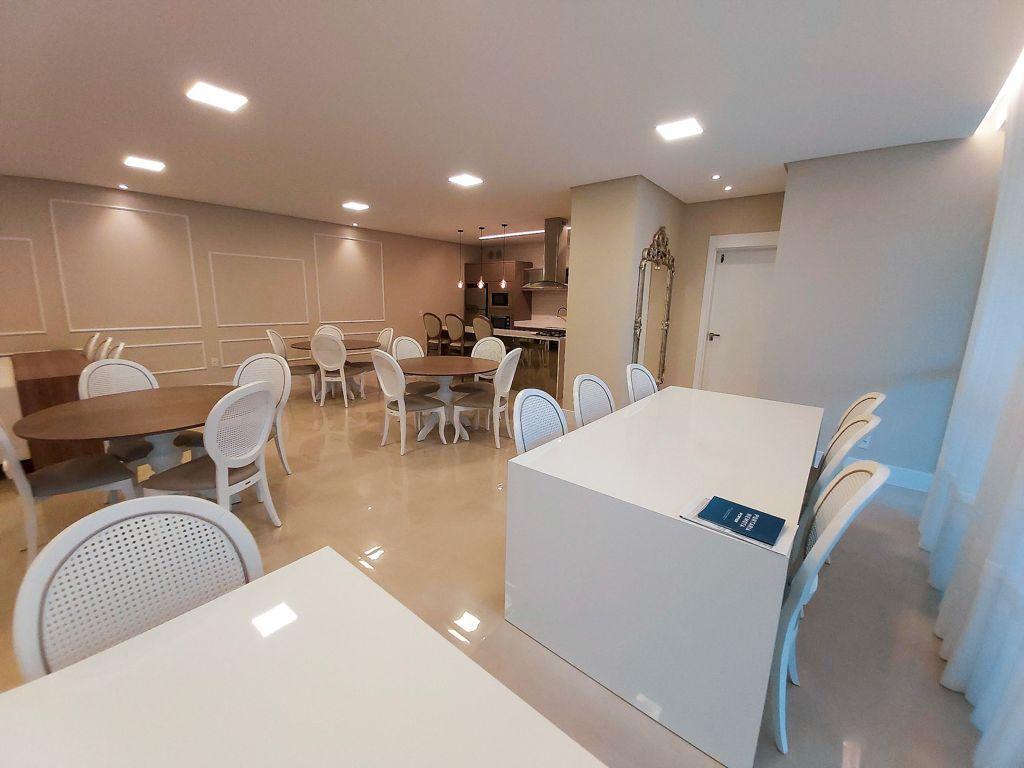 Apartamento à venda com 4 quartos, 223m² - Foto 28