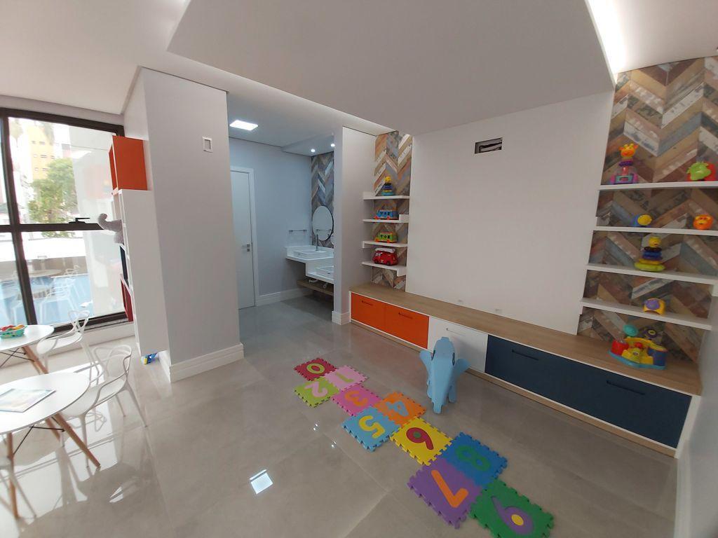 Apartamento à venda com 3 quartos, 132m² - Foto 19