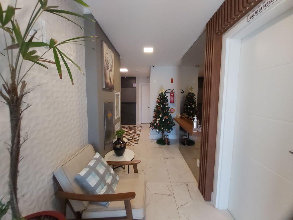 Apartamento à venda com 2 quartos, 63m² - Foto 4