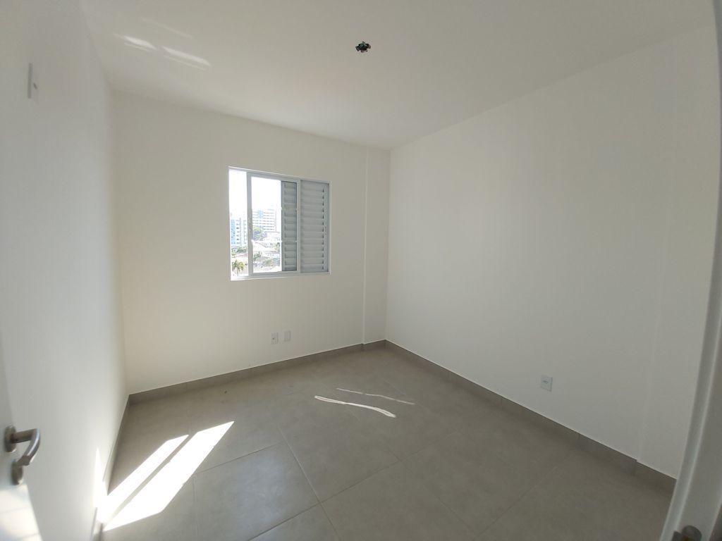 Apartamento à venda com 2 quartos, 63m² - Foto 14