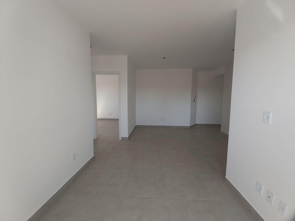 Apartamento à venda com 2 quartos, 63m² - Foto 9