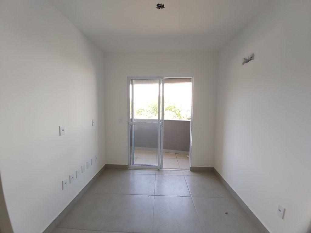 Apartamento à venda com 2 quartos, 63m² - Foto 30