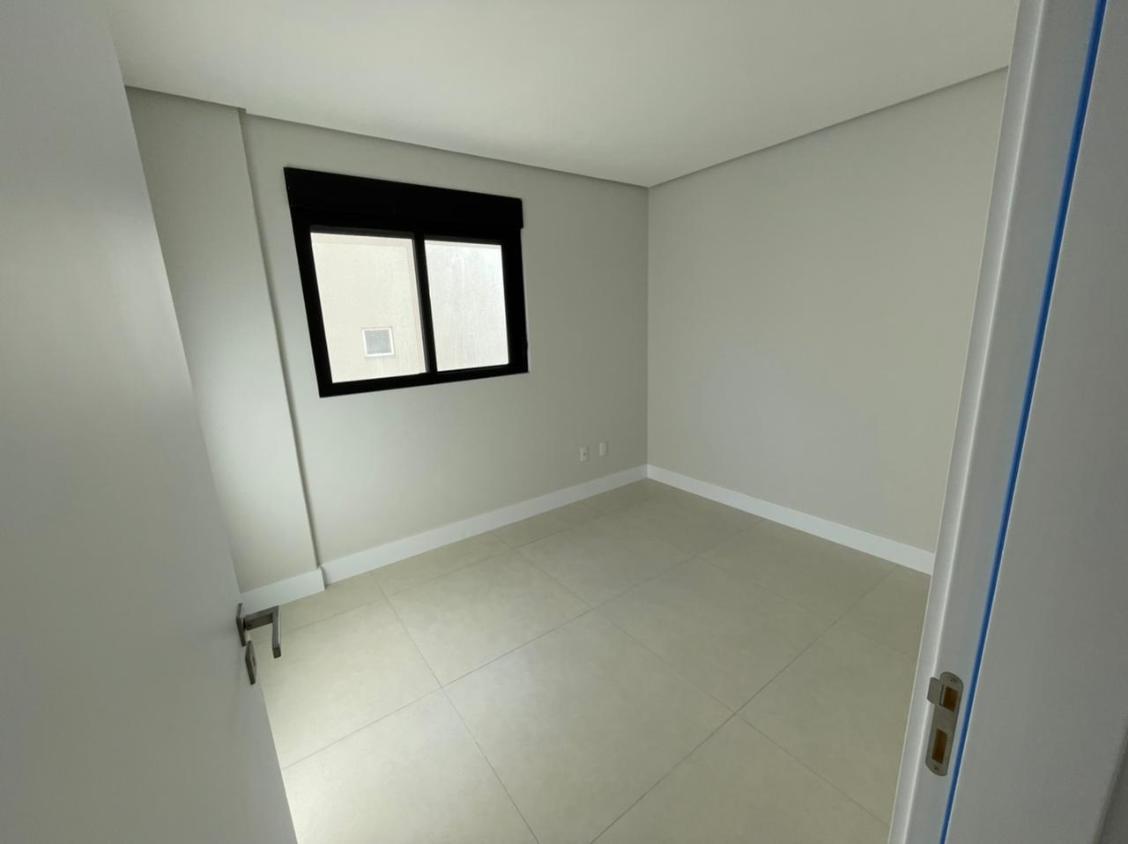 Apartamento, 3 quartos, 183 m² - Foto 2