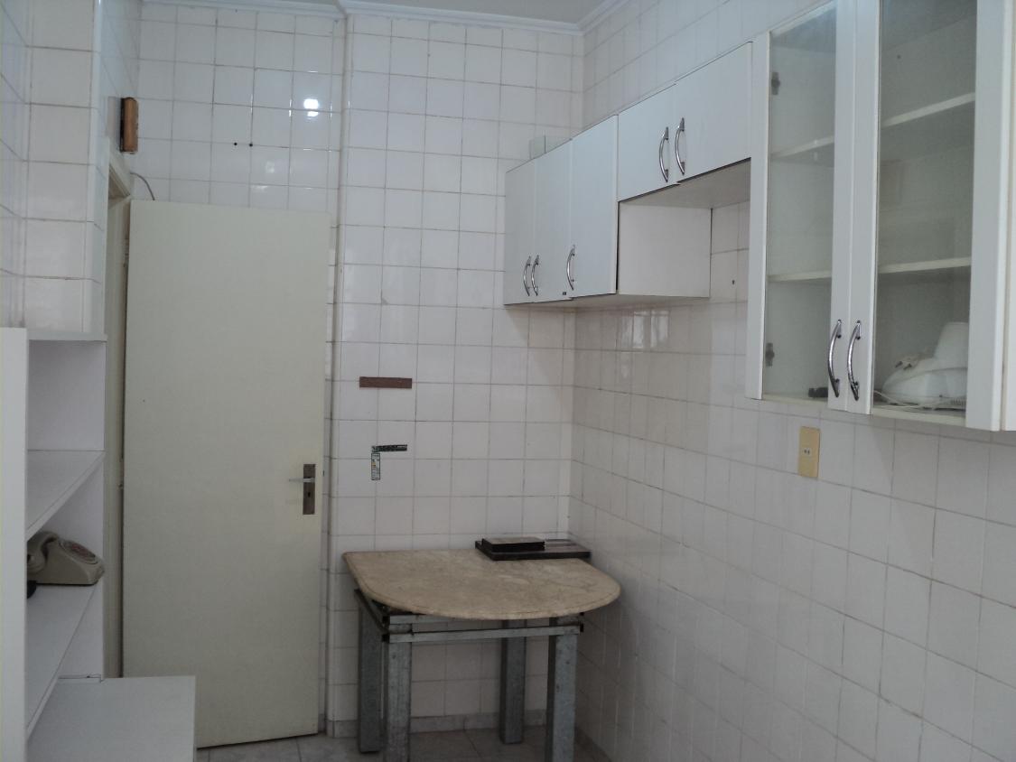 Apartamento para alugar com 1 quarto, 80m² - Foto 15