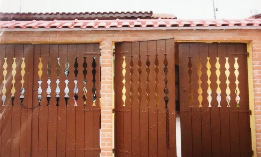 Casa à venda com 2 quartos, 60m² - Foto 1