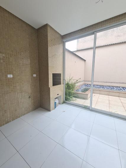 Casa à venda com 4 quartos, 215m² - Foto 3