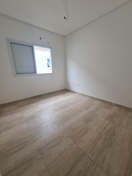 Casa à venda com 4 quartos, 215m² - Foto 14