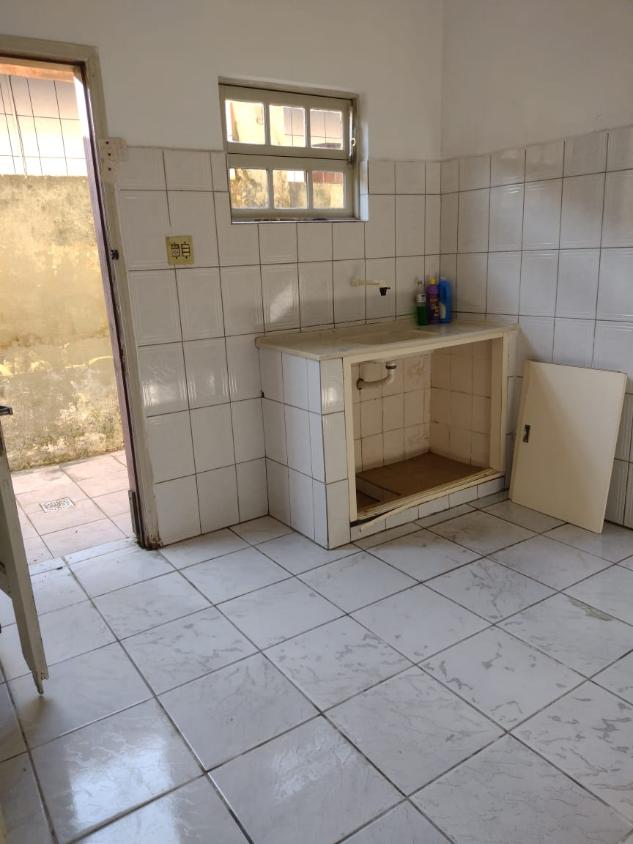 Casa à venda com 2 quartos, 125m² - Foto 4