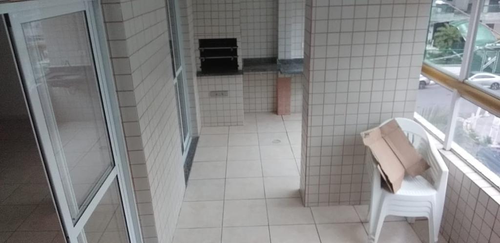 Apartamento à venda com 3 quartos, 105m² - Foto 3