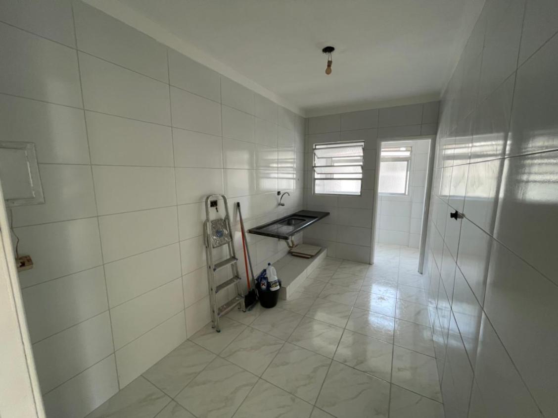 Apartamento à venda com 2 quartos, 75m² - Foto 12