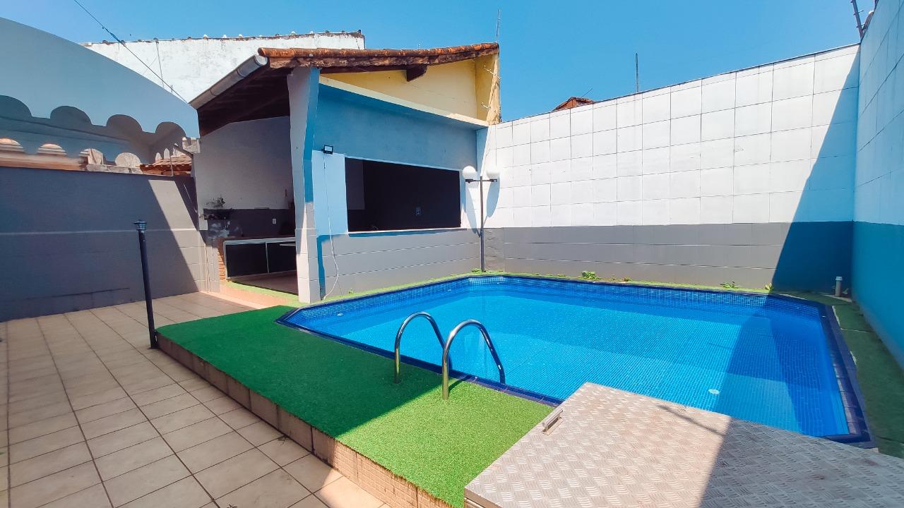 Sobrado à venda com 4 quartos, 275m² - Foto 1