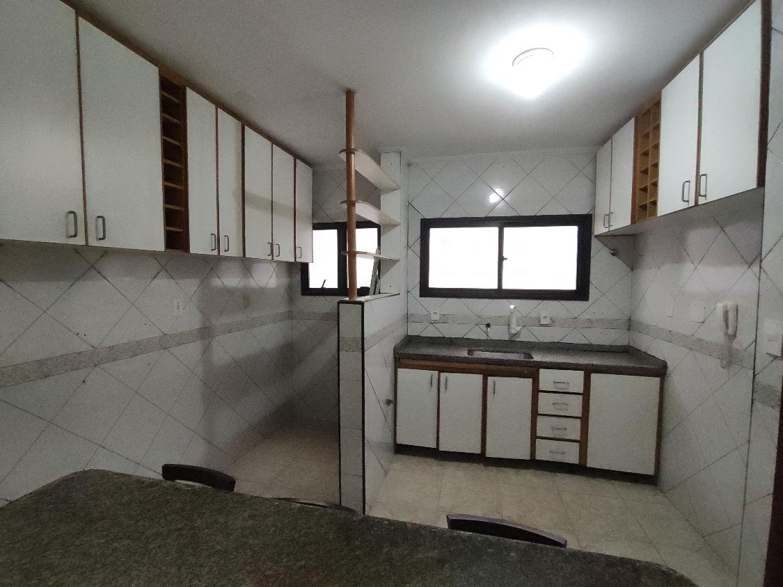 Apartamento à venda com 2 quartos, 67m² - Foto 5