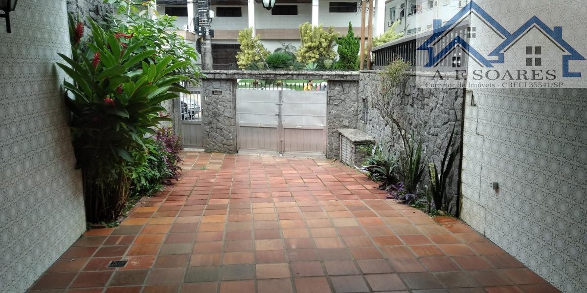 Casa à venda com 4 quartos, 200m² - Foto 2