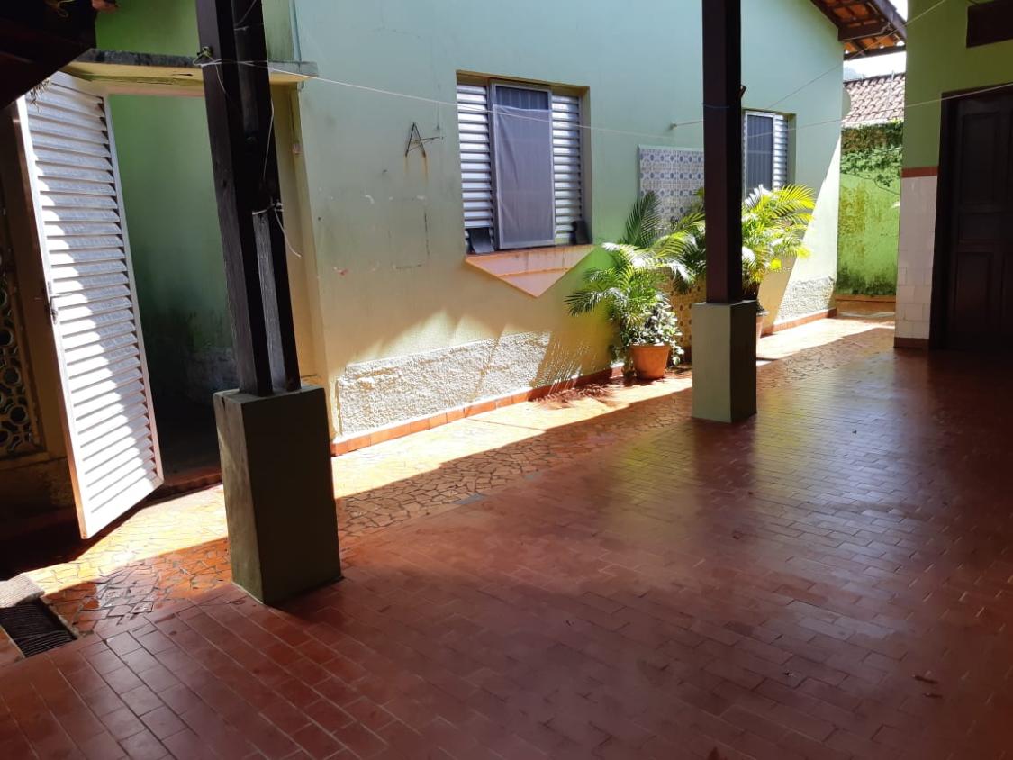 Casa à venda com 3 quartos, 440m² - Foto 12