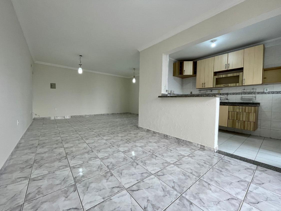 Apartamento à venda com 2 quartos, 95m² - Foto 4