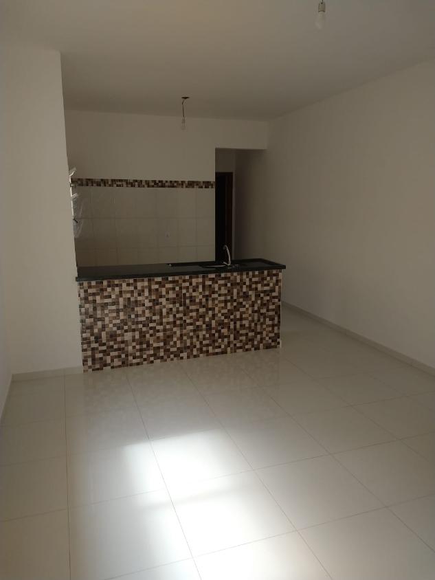 Casa à venda com 2 quartos, 68m² - Foto 4