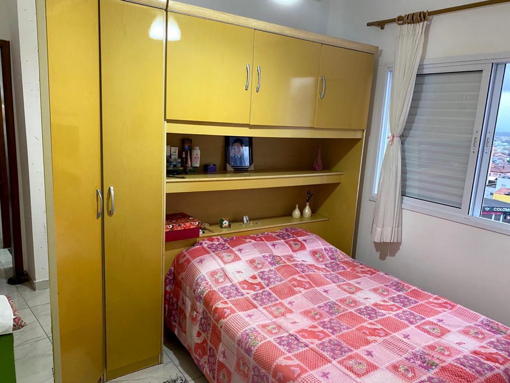 Apartamento à venda com 2 quartos, 70m² - Foto 3