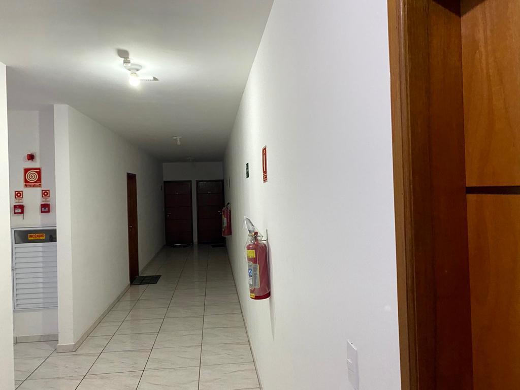 Apartamento à venda com 2 quartos, 70m² - Foto 13