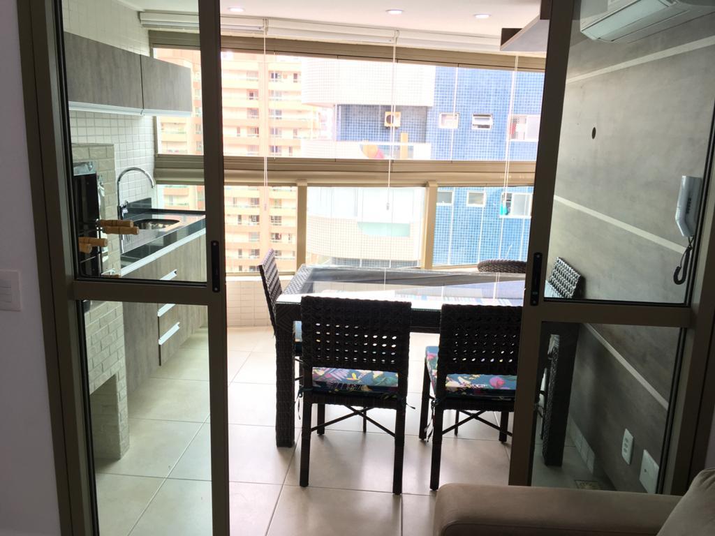 Apartamento à venda com 2 quartos, 100m² - Foto 2